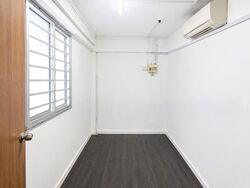 Hougang Avenue 1 (D19), Shop House #589187501